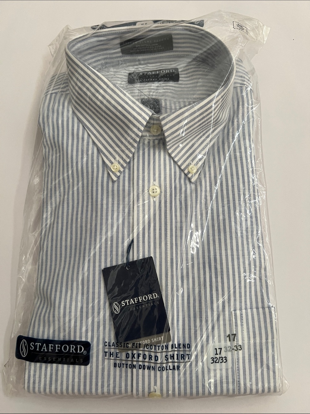 Stafford Blue and White Striped Oxford Button-Down Long Sleeve 17 32/33 NEW